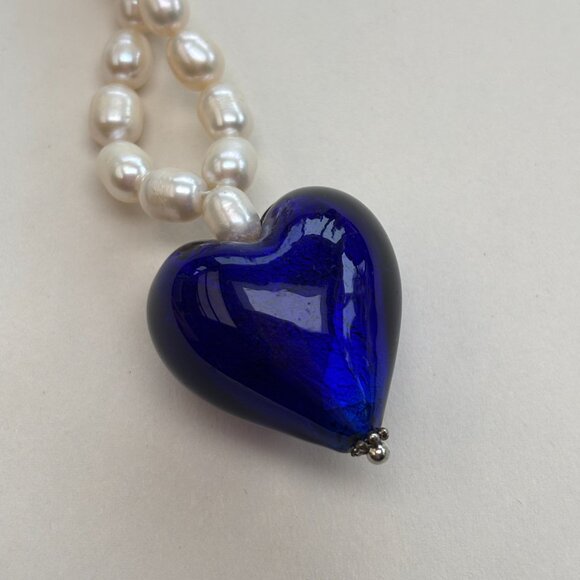 Gorgeous Freshwater Pearl + Cobalt Blue Morano Glass Heart Pendant Necklace - Picture 2 of 8